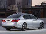 Honda Accord Hybrid EX-L 2013 года (US)